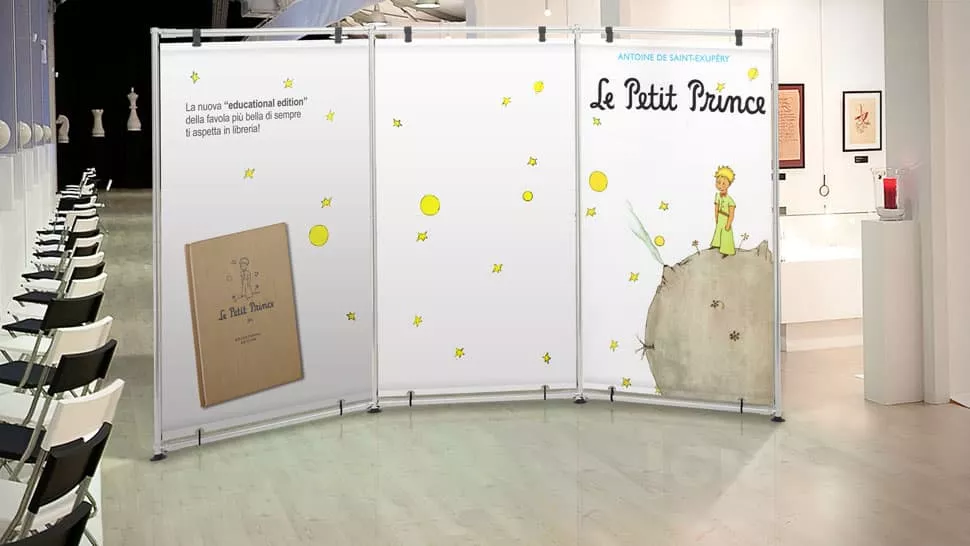 Parete espositiva da mostra | tictac.it