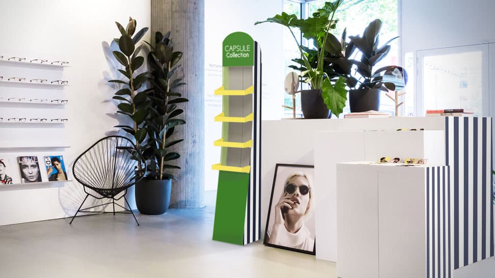 Espositore in cartone verde con 4 ripiani | tictac.it
